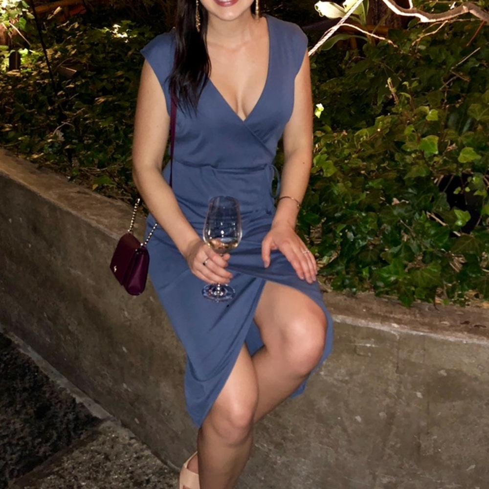 Dress - Picture 2 of 4